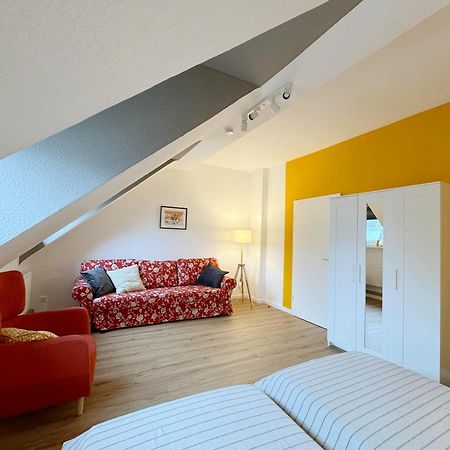 Big Flat With Fresh Renovation, Free Parking, Sonyps, Netflix Duisburg Exterior foto