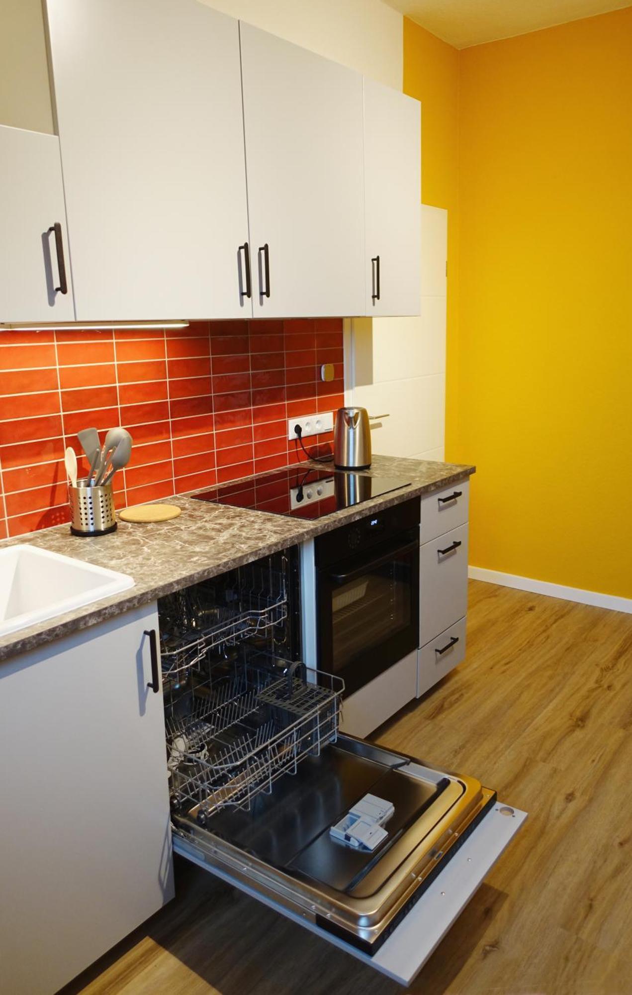 Big Flat With Fresh Renovation, Free Parking, Sonyps, Netflix Duisburg Exterior foto