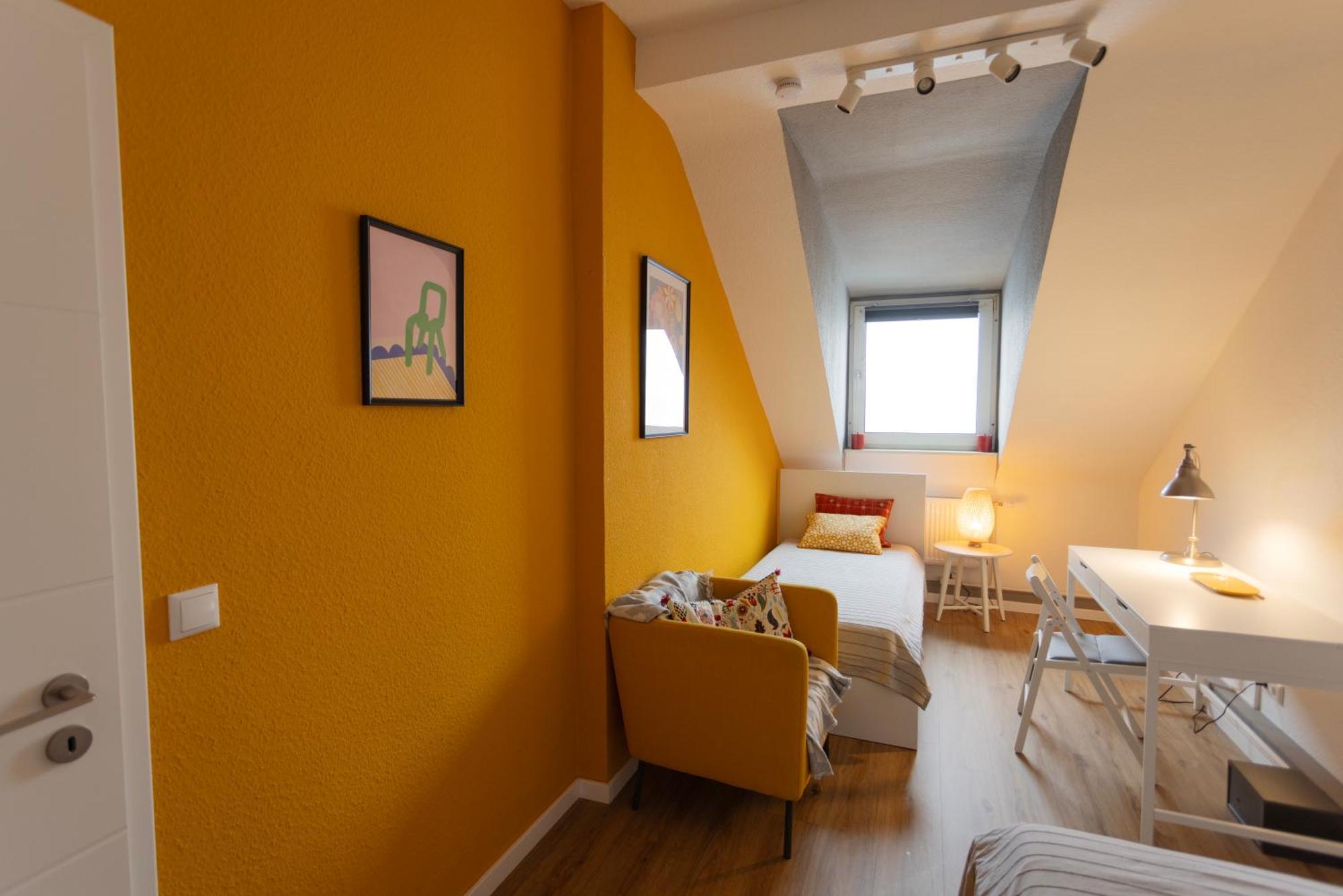 Big Flat With Fresh Renovation, Free Parking, Sonyps, Netflix Duisburg Exterior foto