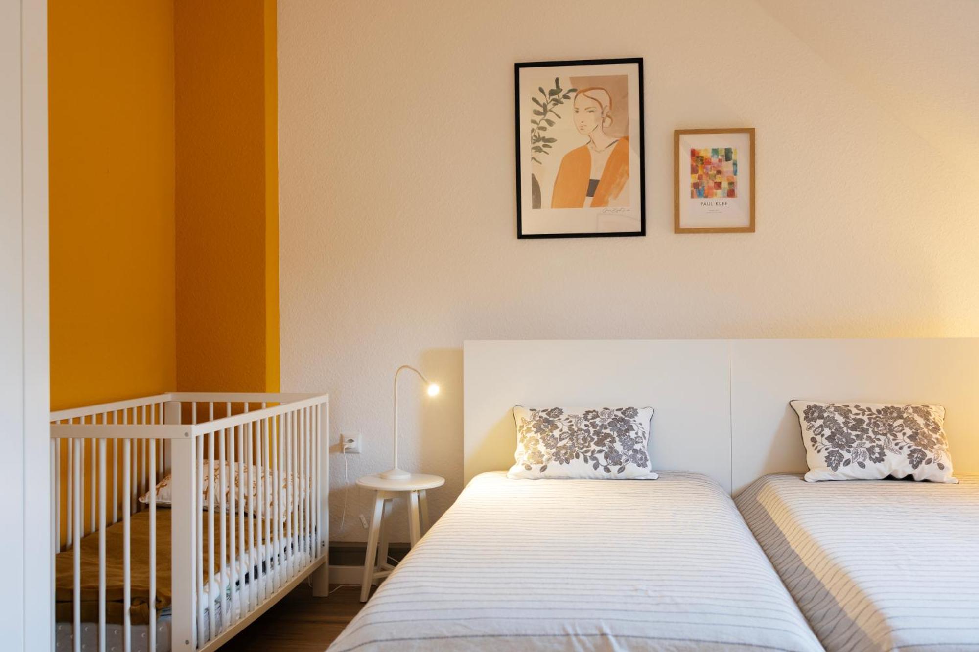 Big Flat With Fresh Renovation, Free Parking, Sonyps, Netflix Duisburg Exterior foto